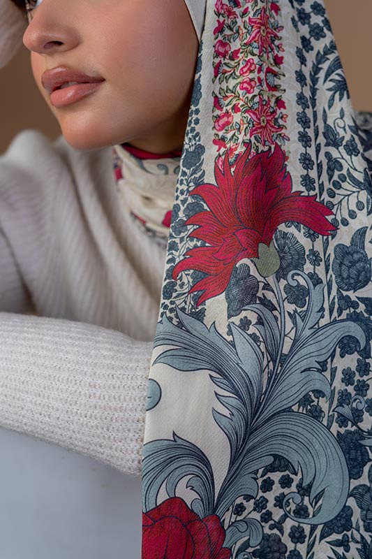 Enchanted Roses in Modal