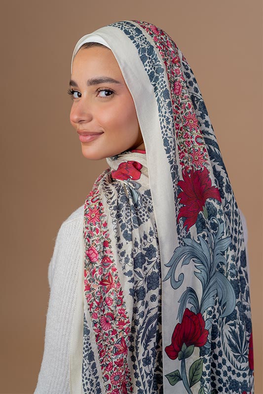 Enchanted Roses in Modal