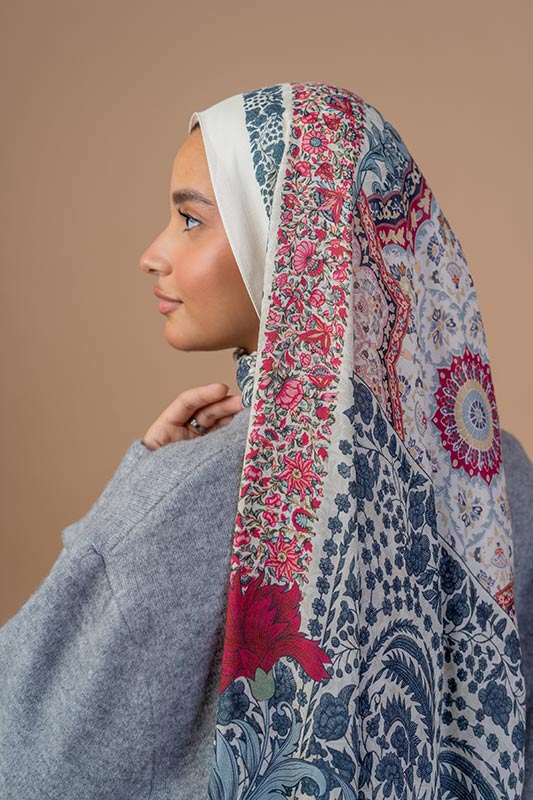 Enchanted Roses in Modal