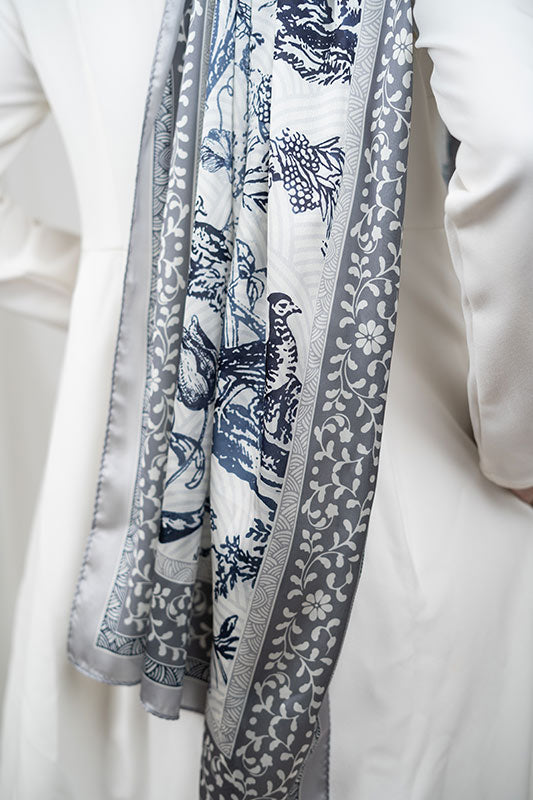 Asiatique in Satin