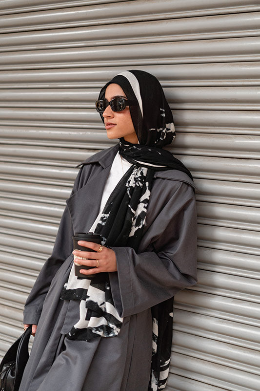 Black Marble in Modal