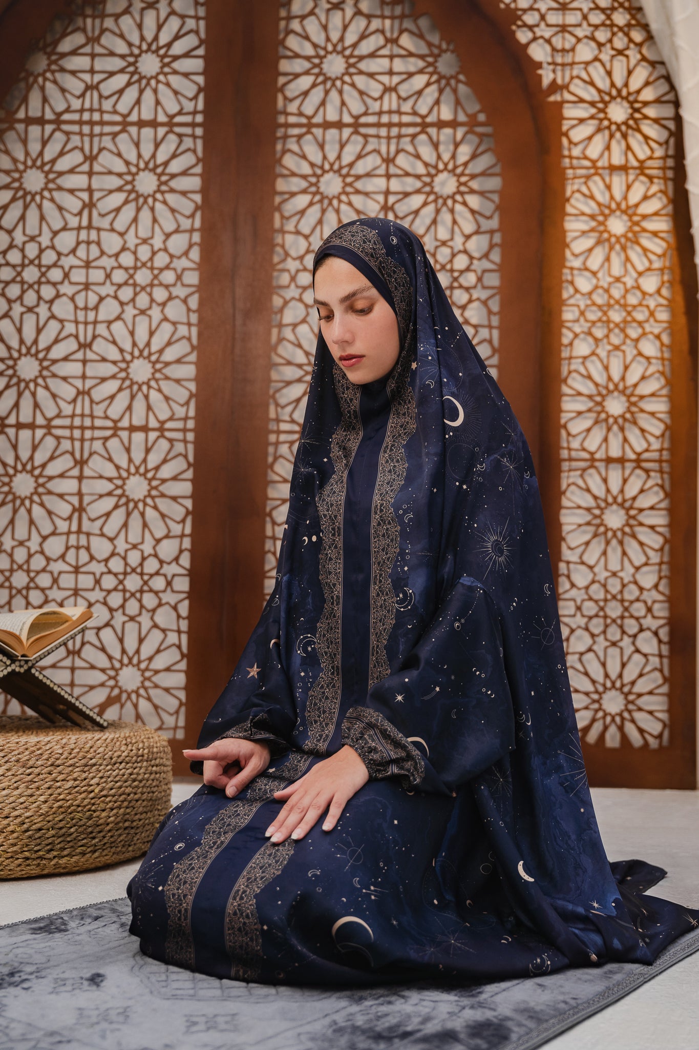 Daii Premium Satin Prayer Gown