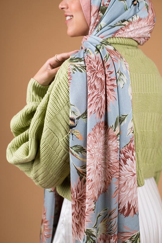 Honey Blooms in Modal