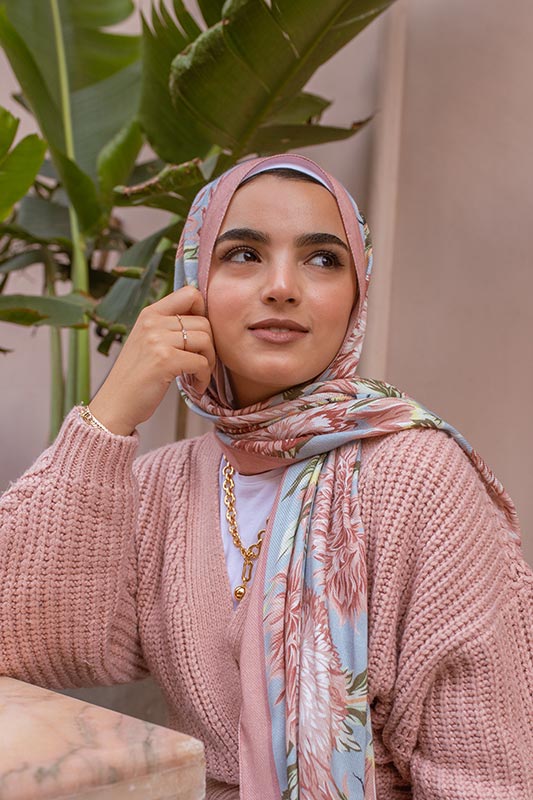 Honey Blooms in Modal