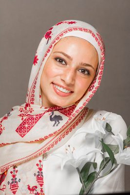 EMMA-Persian-Queen