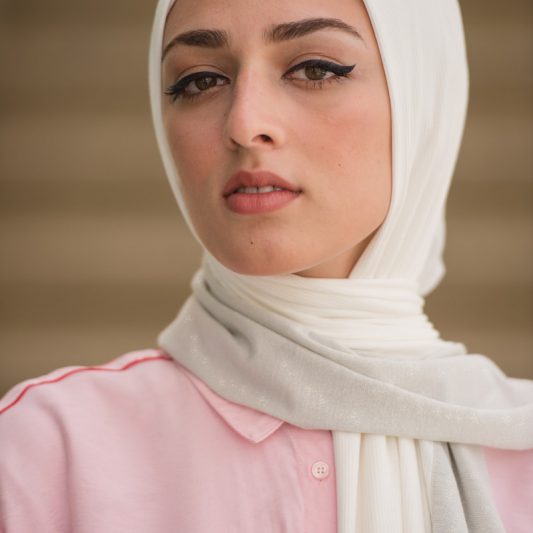 hijabi model in EMMA scarf silver sugar staring at camera