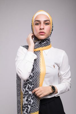 Hijabi model in EMMA scarf Aztec Sunshine