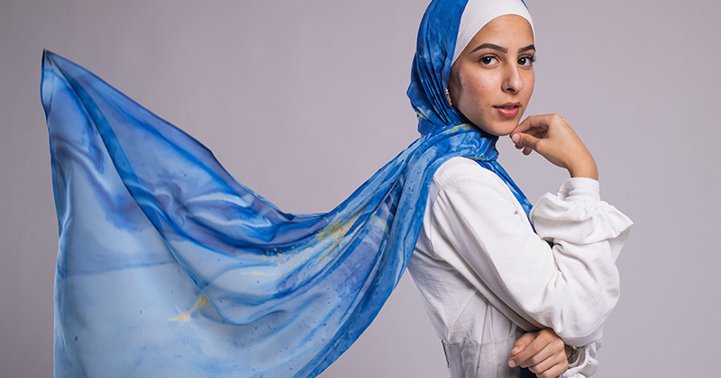 maluma in headscarf at #hermes fashion show . Ur thoughts 🙄 #مالوما خلال  عرض ازياء #إيرمز رايكم!