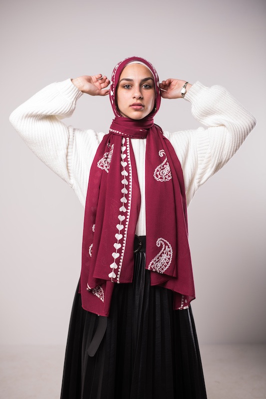 hijabi model in EMMA Scarf Love Me Burgundy staring at camera