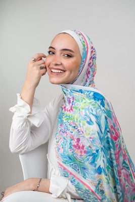 Playful Paradise by EMMA. Style: floral hijab