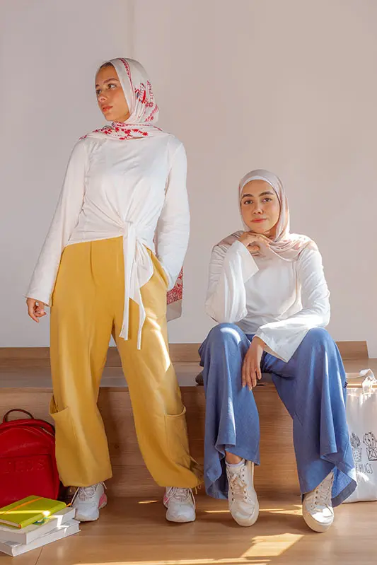 How To Style Jogging pants For Everyday Outfits - Hijab Fashion Inspiration