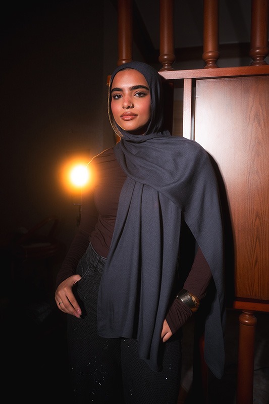 Raven Elegance - Image 7