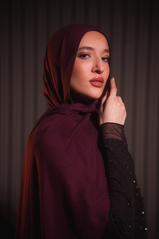 Plum Elegance - Image 5