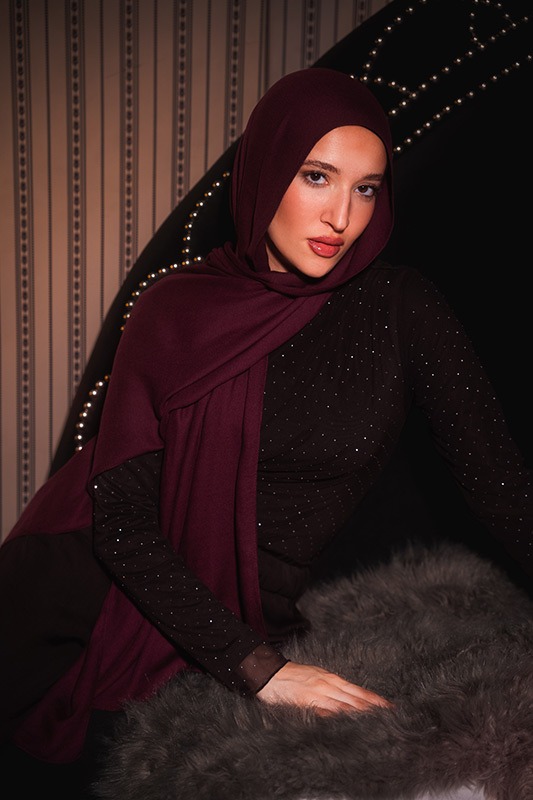 Plum Elegance - Image 8